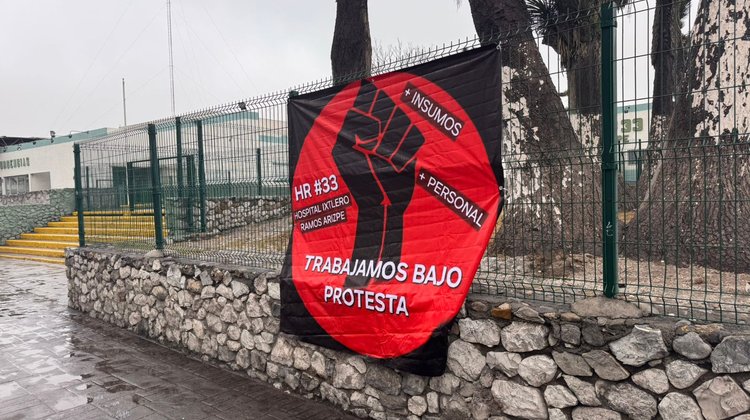 Denuncian carencias y sobrecarga laboral en Hospital El Ixtlero