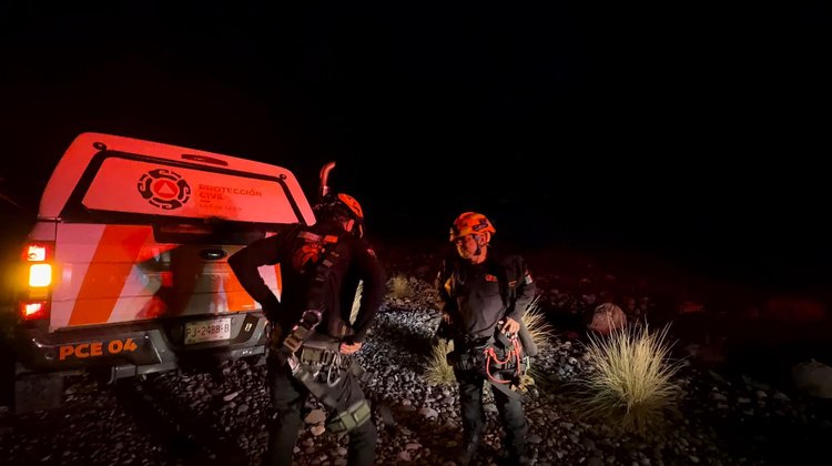 Hombre queda atrapado en rapel del Paraje Pico Licos