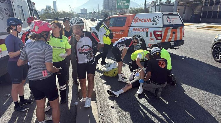 Atropellan a dos ciclistas de la tercera edad en Morones Prieto