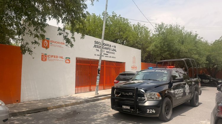 Activan protocolo de seguridad escolar por amenaza de tiroteos