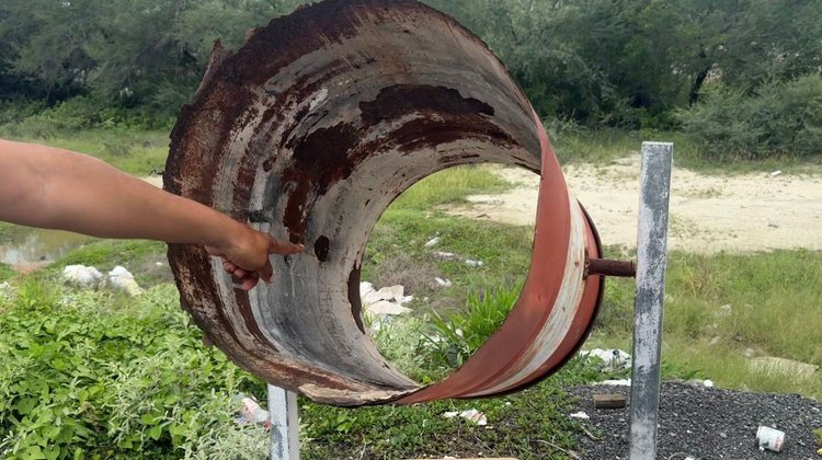 Urgen contenedores de basura en carreteras del país