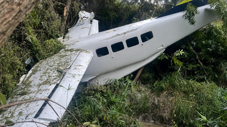 Se desploma aeronave de Aerus en Apodaca; hay tres lesionados