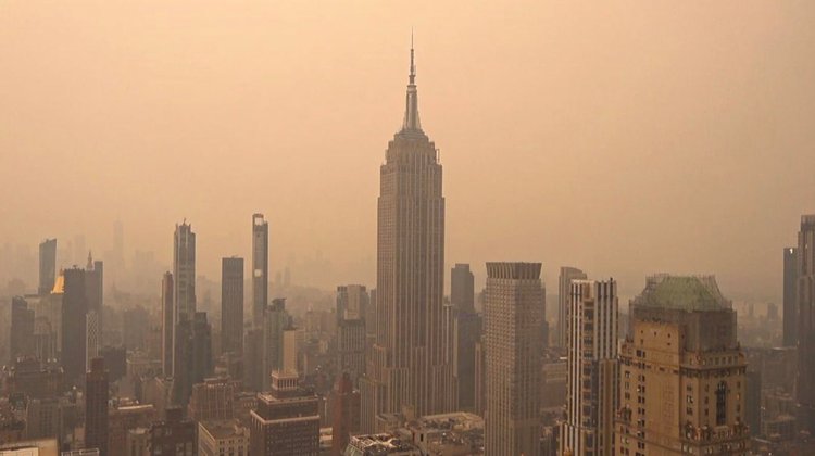 Asfixia humo canadiense a EUA; tiñe ciudades de naranja