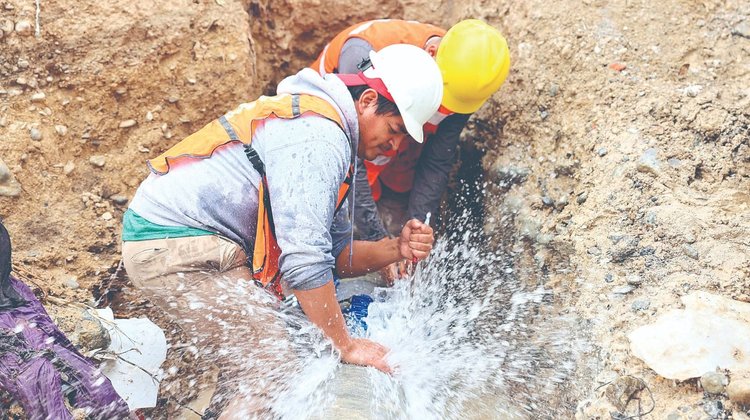 Agua perdida en NL alcanzaría para abastecer 73% de los hogares