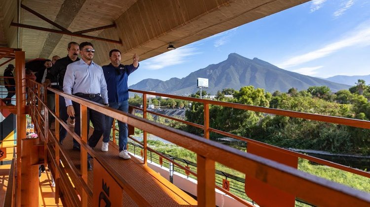 Inaugura NL parque lineal bajo viaducto de Miguel de la Madrid 