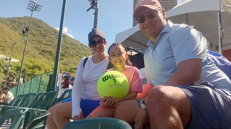 Pelotas grandes de tenis, una tradición ‘gigante’ 