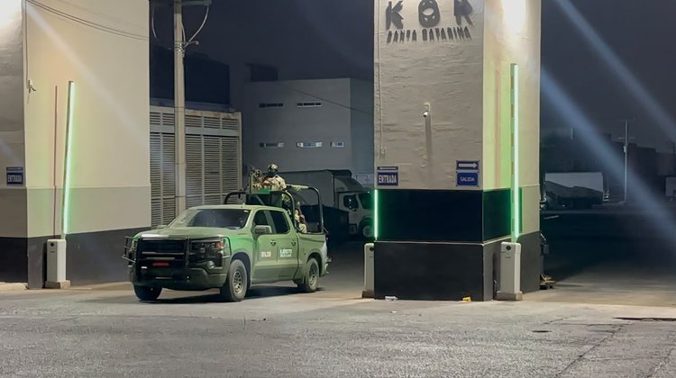 Fuerte operativo de la FGR por toma clandestina en Santa Catarina