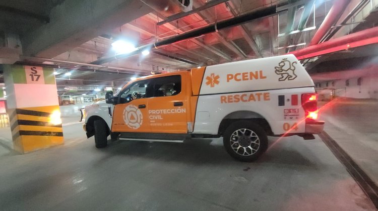 Trabajadores caen de un andamio mientras laboraban en San Pedro