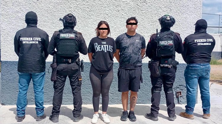 Aseguran arma y presunta droga durante operativo en García
