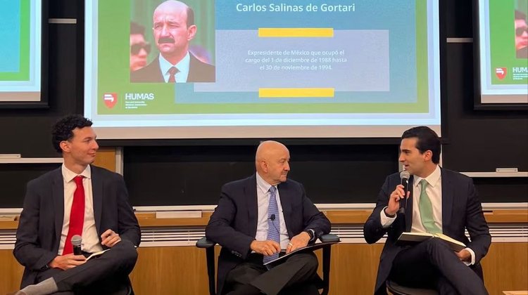 Carlos Salinas reaparece en Harvard y habla sobre México