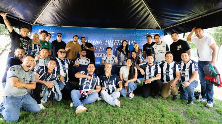 La afición del Club de Futbol Monterrey… ¡es ‘gigante’!