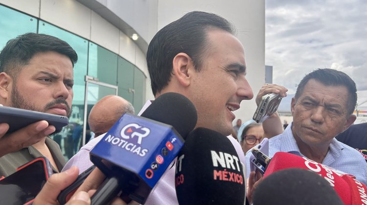 Manolo Jiménez acusa simulación en proceso de compra de AHMSA