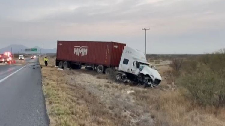 Fatal accidente en carretera Monclova deja un muerto y un herido