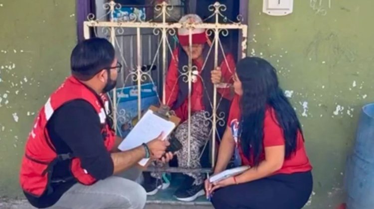 DIF Monterrey atiende presunto abandono de adulta mayor