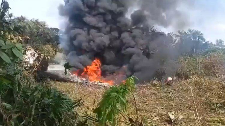 accidente_aereo_deja_al_menos_90_muertos_colombia_7d22b0206d