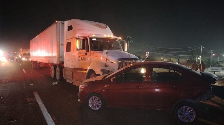 Provoca presunto conflicto familiar choque en Libramiento Noreste