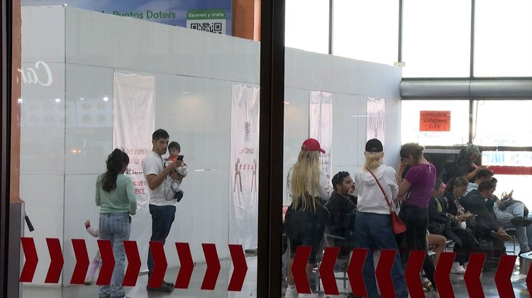 Reportan retrasos por remodelaciones en Aeropuerto