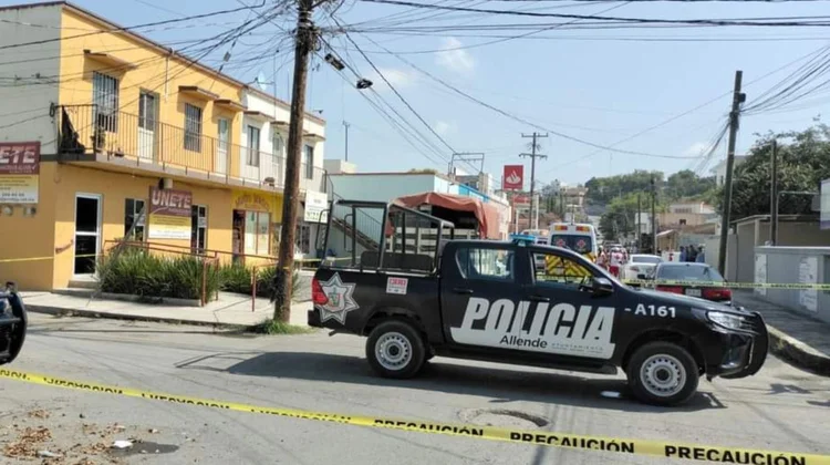 Ejecutan a empresario dentro de peluquería en Allende