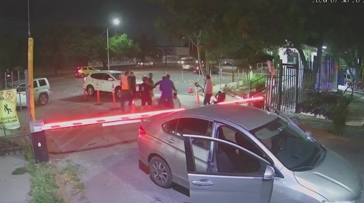 Identifican a hombre que atropelló a suegra y cuñado en Apodaca