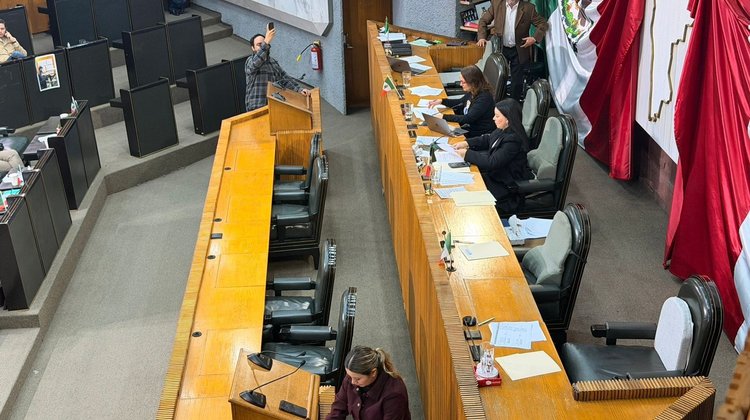 Aprueban Ingresos sin deuda y con modificaciones