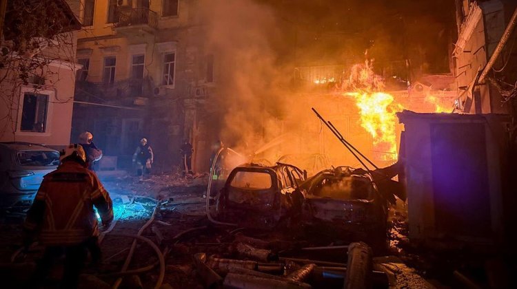 Nuevo ataque ruso deja al menos 16 heridos en Kiev