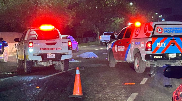 Muere motociclista atropellado por tráiler en Carretera Nacional 