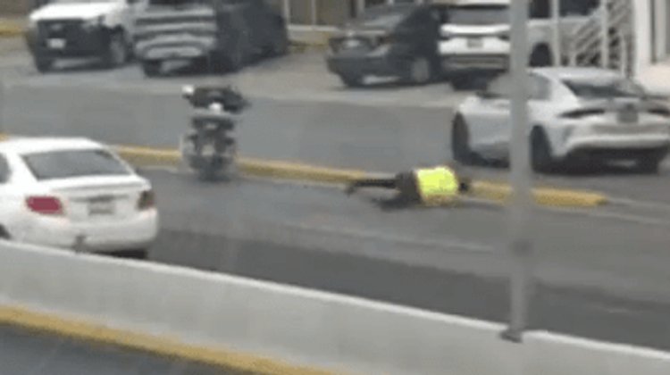 Atropellan a tránsito de Monterrey; responsable se da a la fuga