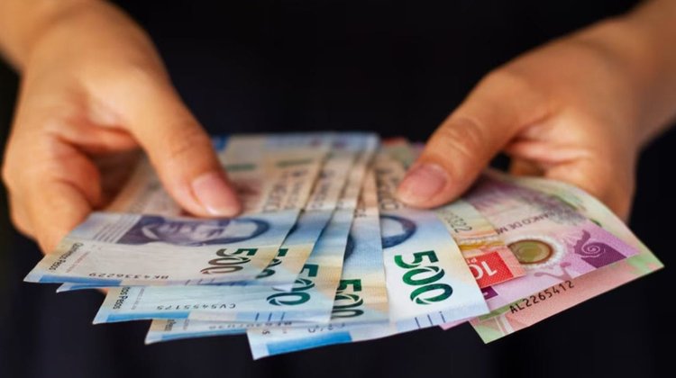 Presidencia anuncia aumento del 13 % en salario mínimo para 2026