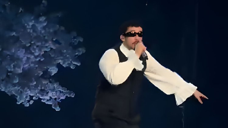 medium_bad_bunny_tokio_1_dd6013b828