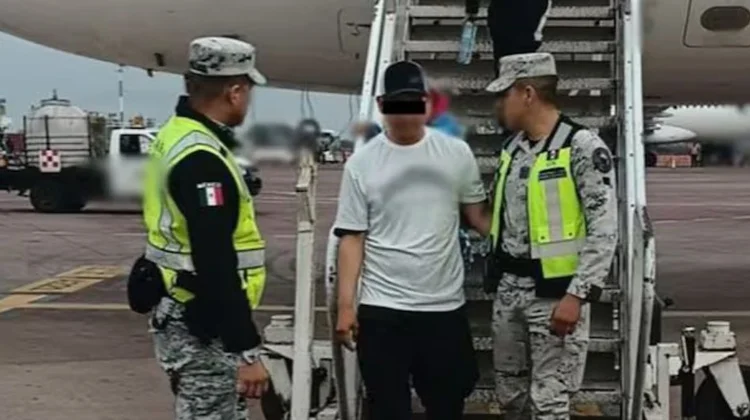 Trasladan a Puente Grande a presunto secuestrador de avión