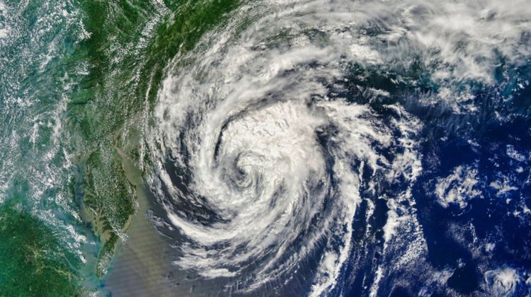 Beryl se desplaza a EUA; dejará lluvias en México