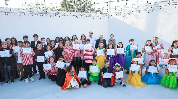Celebra San Pedro festival de la Escuela de Iniciación Artística