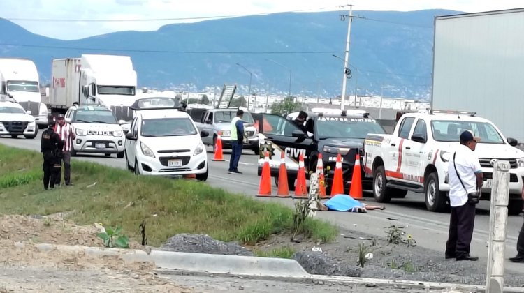 Muere hombre arrollado en Libramiento Noreste 