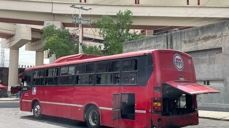 Sufren usuarios regios por las rutas 'chatarra'