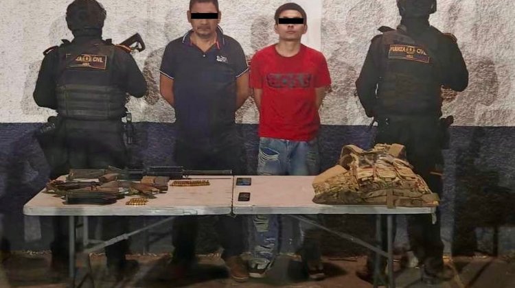 Detenidos con armas, equipo táctico y vehículos en Dr. González