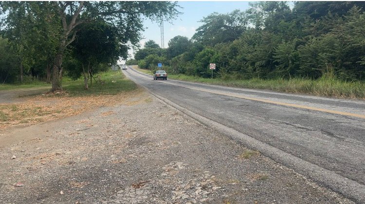 Carretera Victoria-Mante es trampa mortal en poblado El Encino
