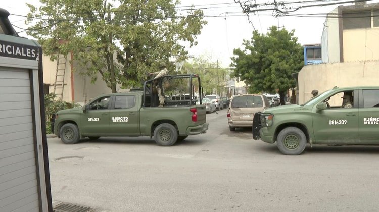 Catean domicilio en Constituyentes de Querétaro por asesinato