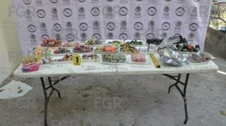 FGR asegura más de 300 kg de pirotecnia tras cateo en Monterrey