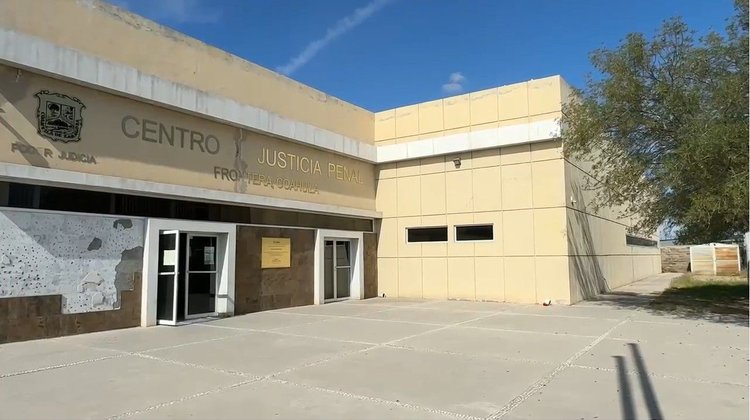 Inician juicio penal por cohecho, acusado se reporta enfermo