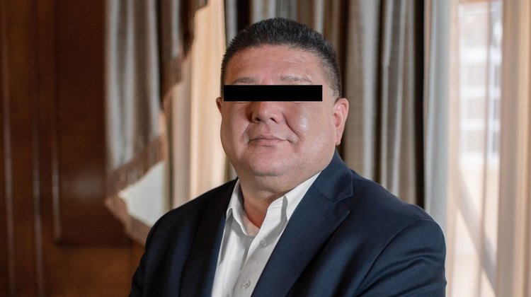Dictan prisión preventiva a exfiscal de Chihuahua por traición