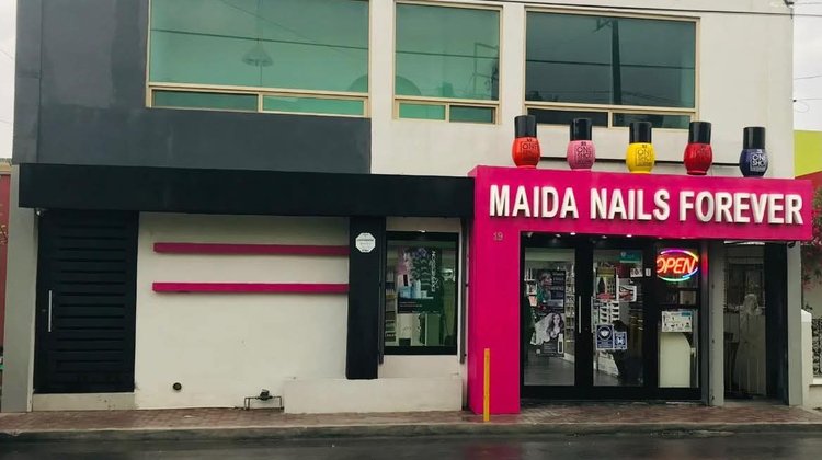 Cierra negocio por presuntos cobros y cuotas de dependencias