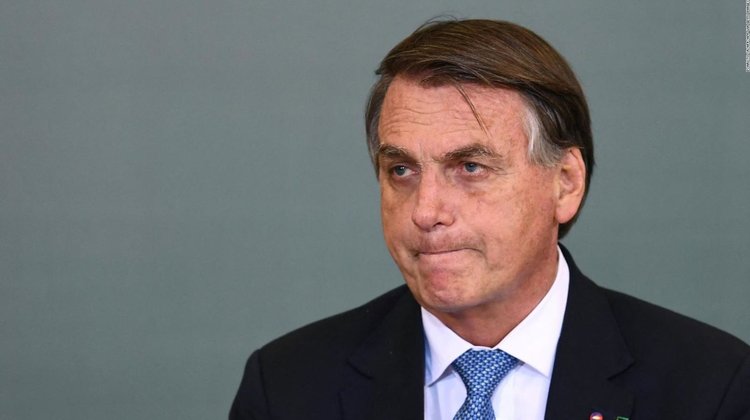 Conceden prisión domiciliaria para expresidente Jair Bolsonaro