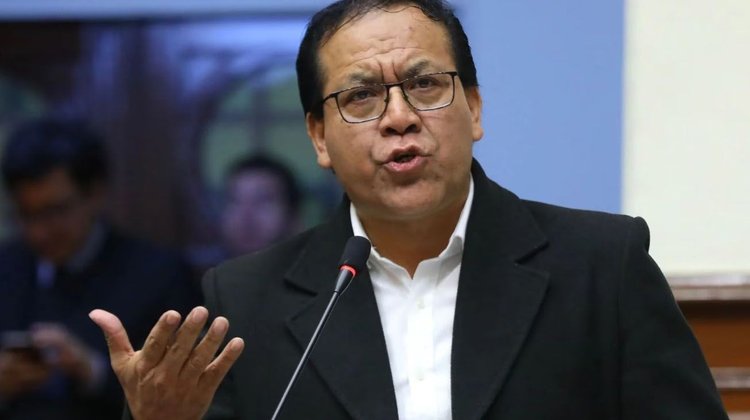 Ordenan juicio oral contra candidato Roberto Sánchez en Perú