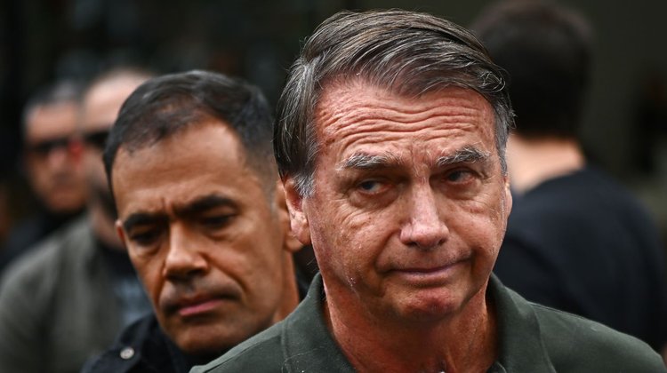 Niegan permiso a Bolsonaro para ver a sus hijos el Día del Padre