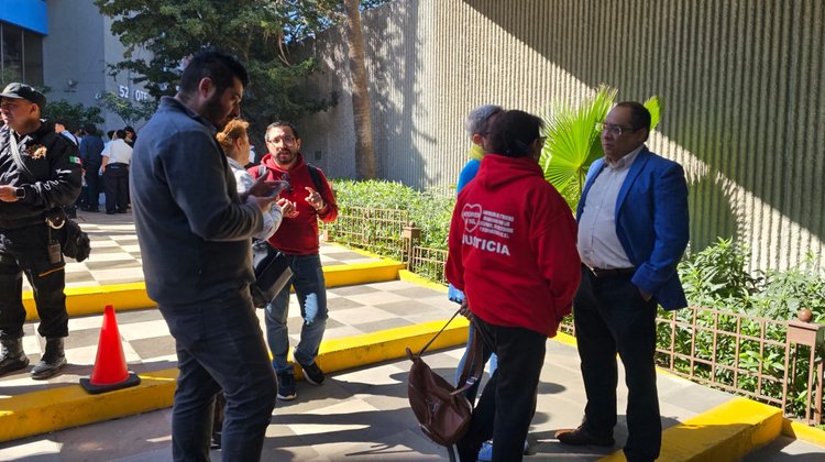 Denuncian posible desaparición forzada de mestro colombiano en NL