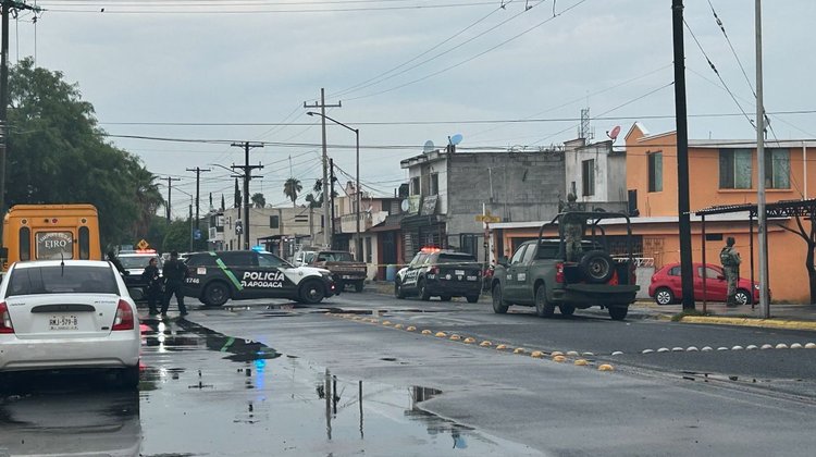 Sale de su casa para intentar defender a mujer; muere baleado