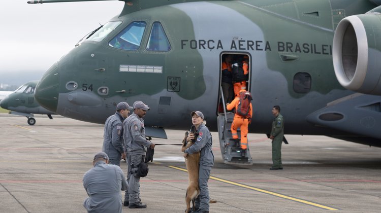 Brasil envía sexto vuelo humanitario a Venezuela