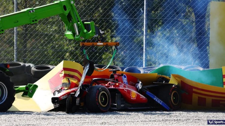Leclerc se estrella en Monza y deja a Ferrari en shock