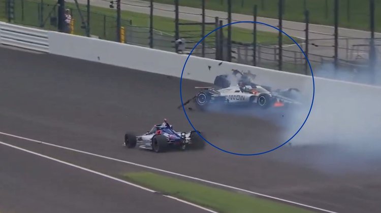 Sufre Pato O’Ward accidente en práctica de las 500 de IndyCar