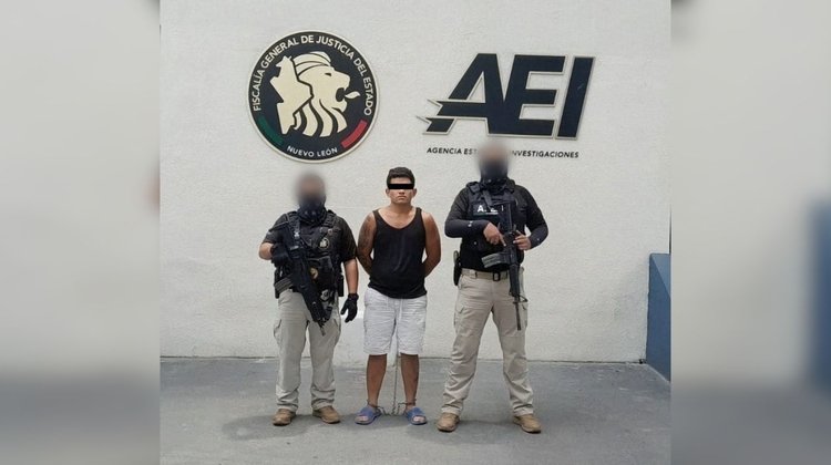 Detienen en cateo a presunto responsable de robo violento a mujer